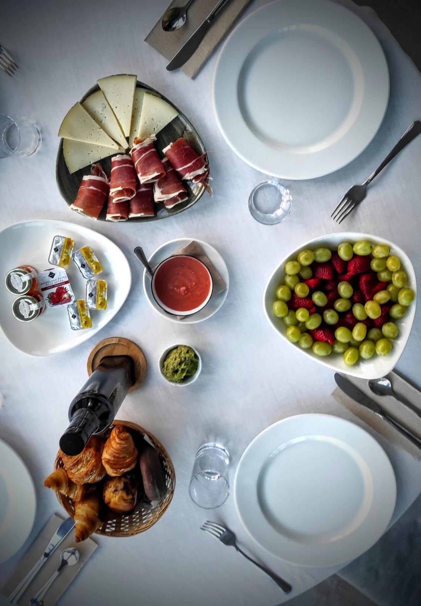 Corzo Hotel Серседілья Екстер'єр фото